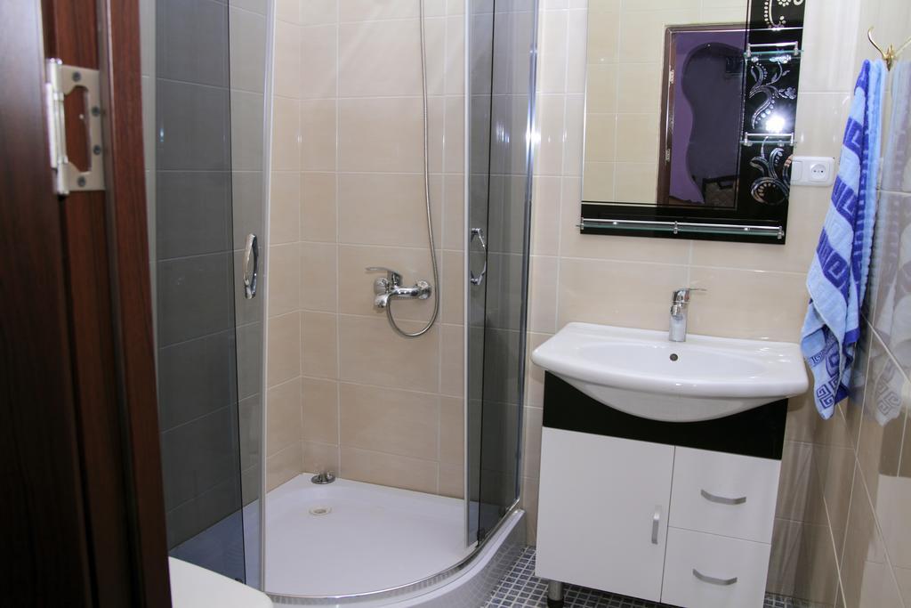 Inter Boutique Hotel Jerevan Rum bild
