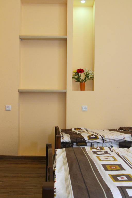 Inter Boutique Hotel Jerevan Exteriör bild